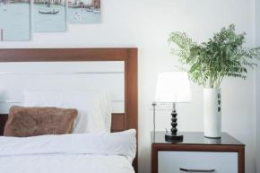 2BR Apt City Centre near St Anna Church by Keygo 1